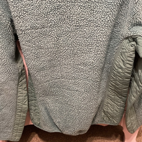 Patagonia zippered jacket - Picture 5 of 6